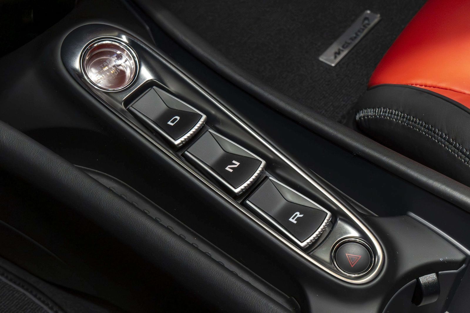 Used 2023 McLaren Artura RWD image 30