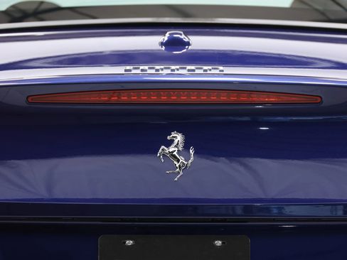 Used 2017 Ferrari California T image 78