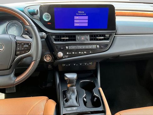 Used 2023 Lexus ES 300h Ultra Luxury w/ Accessory Package (Z1) FWD image 7