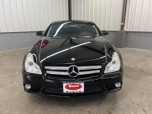 Used 2011 Mercedes-Benz CLS 550 image 8