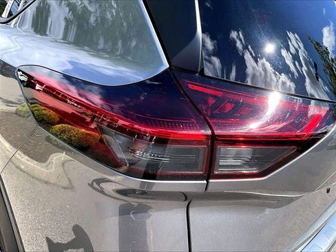 Certified 2023 Nissan Rogue SV AWD/4WD image 33
