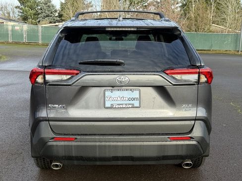 Used 2025 Toyota RAV4 XLE Premium image 7
