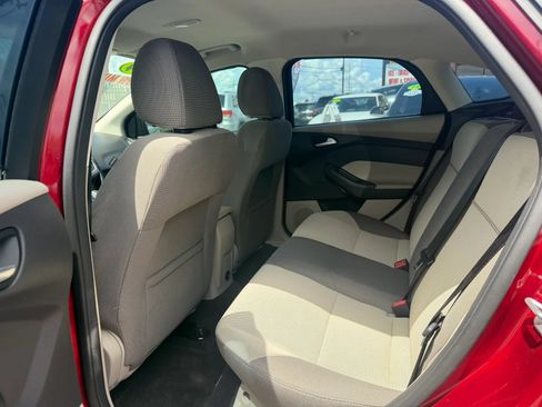 Used 2014 Ford Focus SE FWD image 14