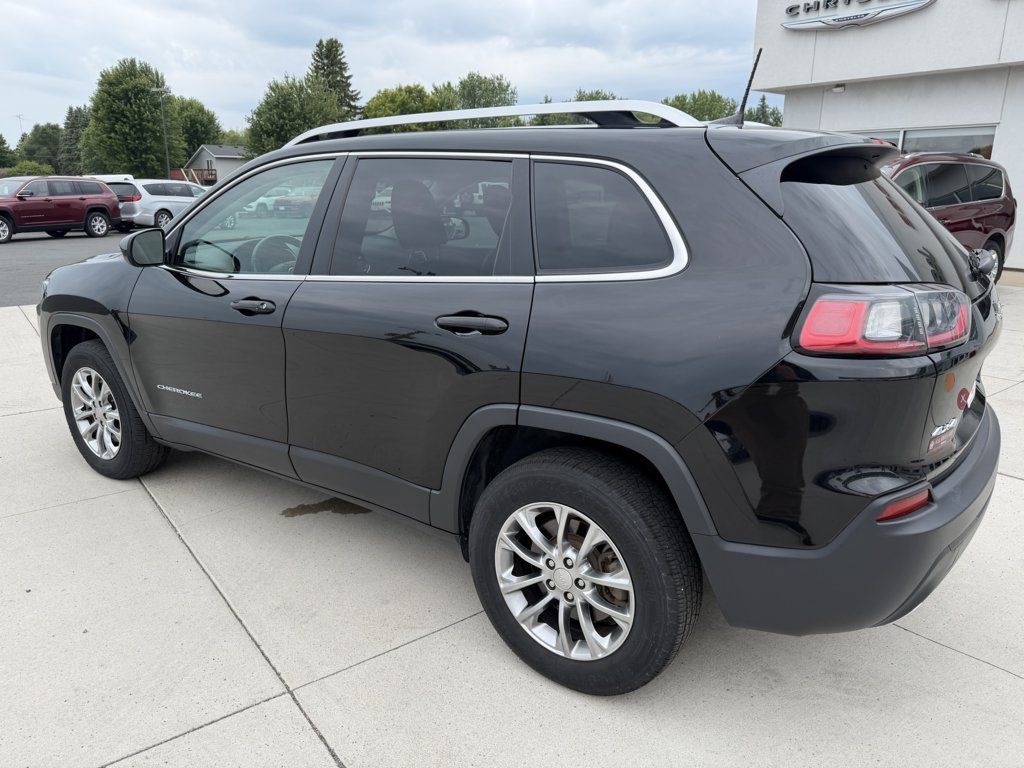 Used 2019 Jeep Cherokee Latitude Plus w/ Comfort/Convenience Group AWD/4WD image 6