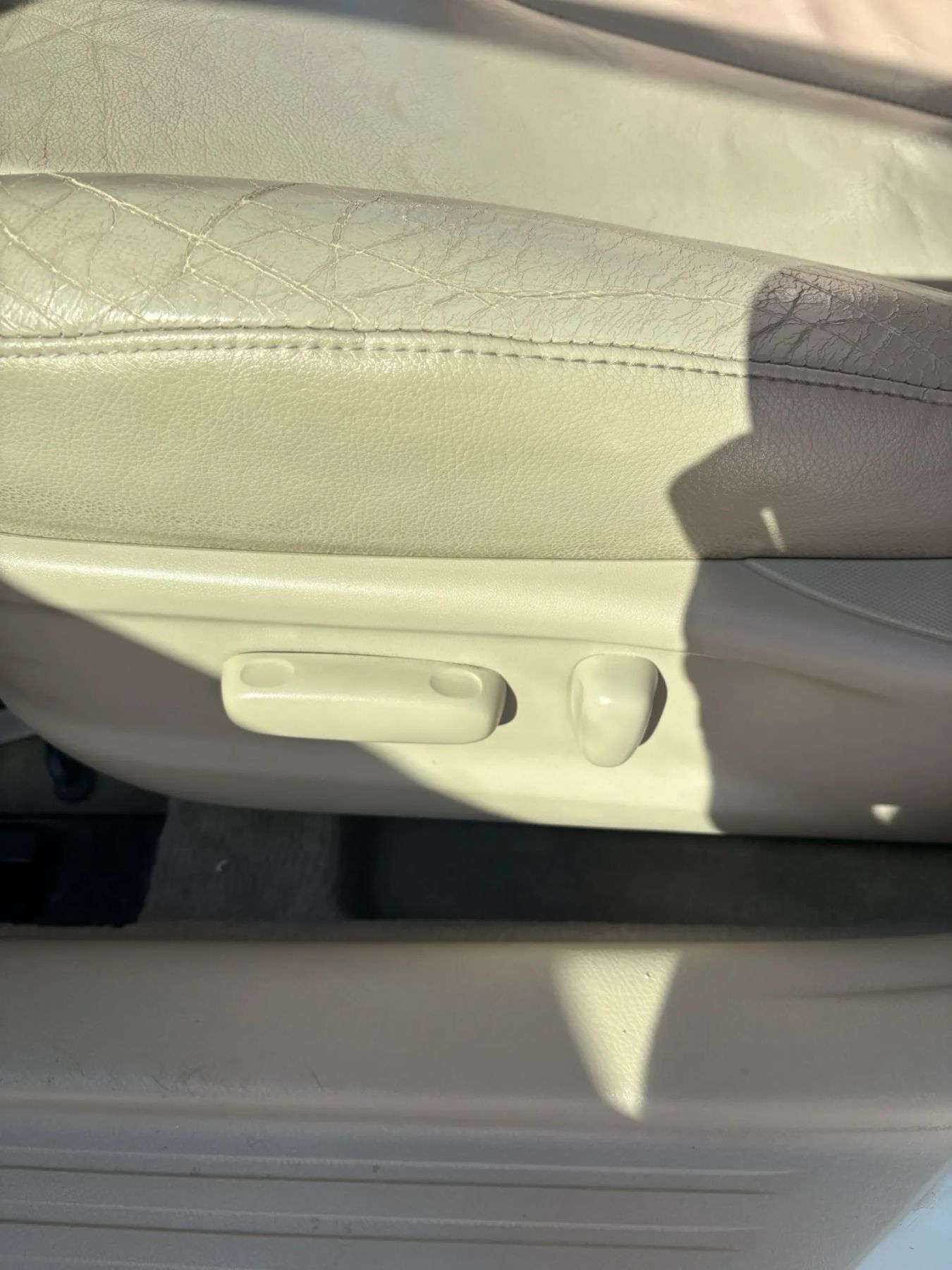 Used 2007 Toyota Camry XLE FWD image 14