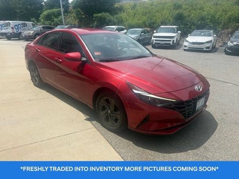 Used 2021 Hyundai Elantra SEL FWD image 1