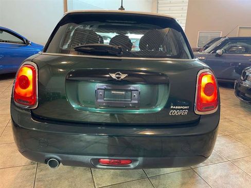 Used 2016 MINI Cooper 4-Door Hardtop image 6