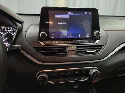 Used 2020 Nissan Altima 2.5 SR w/ Premium Package FWD image 18