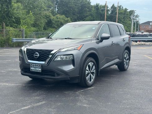 Used 2023 Nissan Rogue SV AWD/4WD image 9