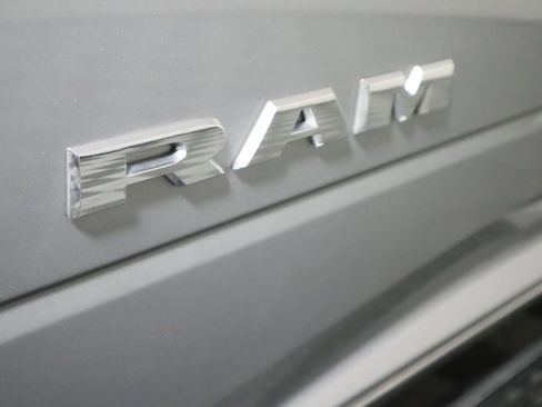 Used 2023 RAM 2500 Big Horn w/ Level 1 Equipment Group image 24