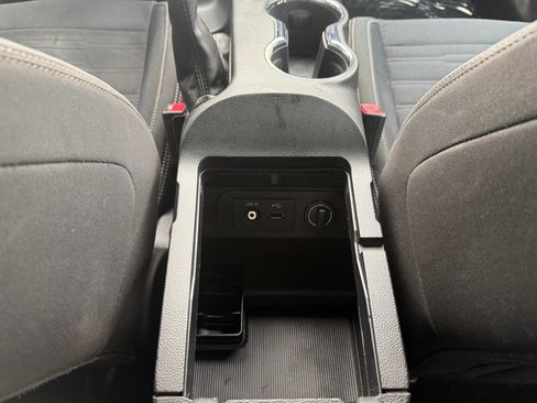 Used 2015 Ford Mustang GT image 29