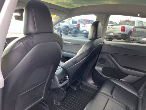 Used 2023 Tesla Model Y Performance AWD/4WD image 26