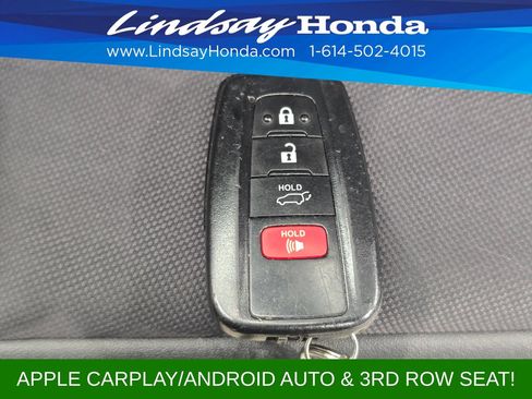 Used 2023 Toyota Highlander LE AWD/4WD image 22