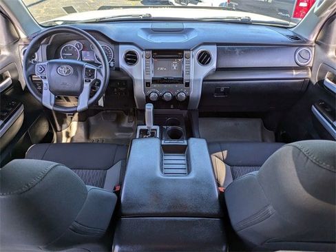 Used 2017 Toyota Tundra SR5 image 14