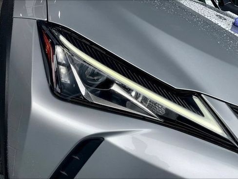 Used 2019 Lexus UX 250h w/ Accessory Package 2 AWD/4WD image 32