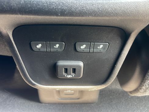 Used 2019 Chevrolet Equinox Premier AWD/4WD image 25