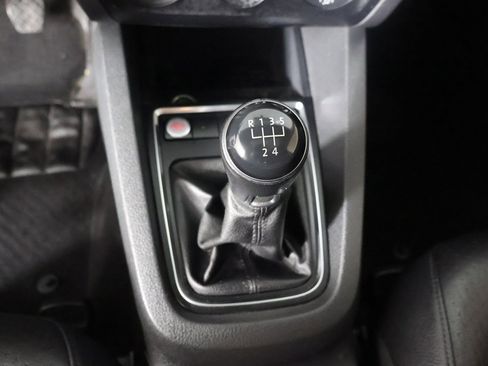 Used 2017 Volkswagen Jetta SE image 43