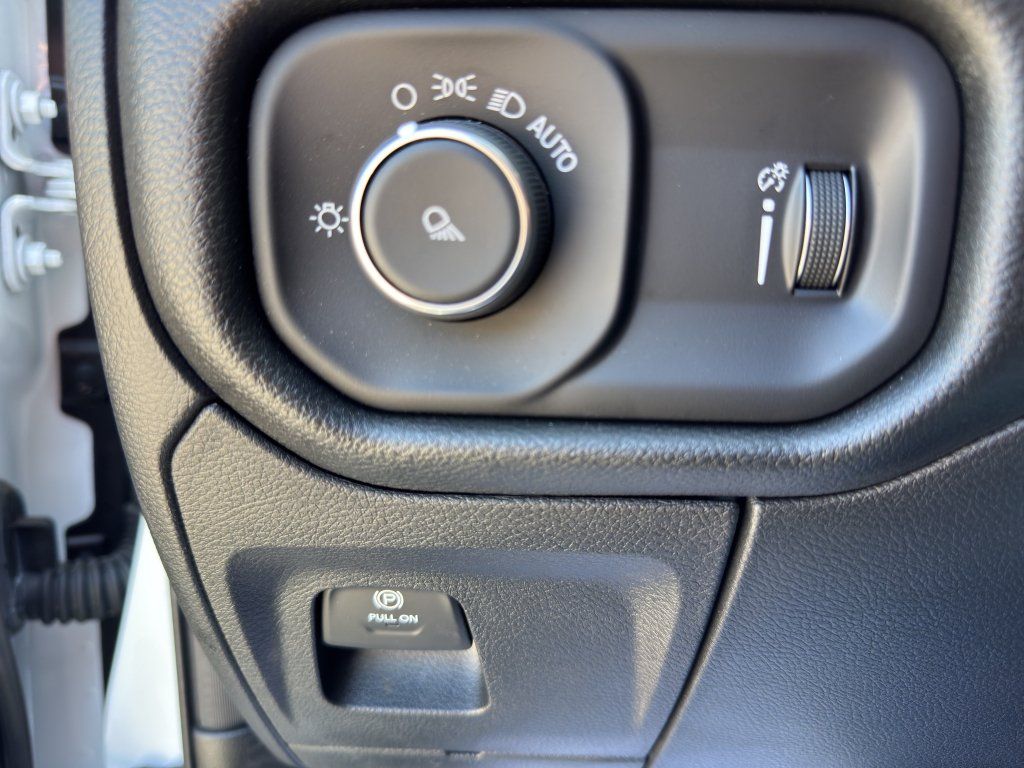 Used 2026 RAM 1500 Tradesman AWD/4WD image 21