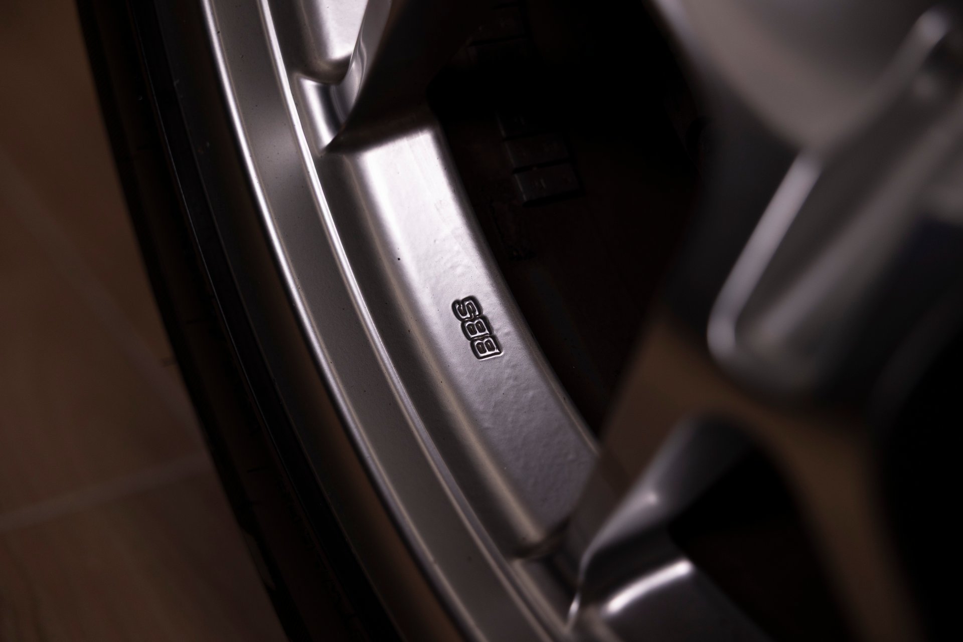 Used 2005 Ford GT RWD image 37