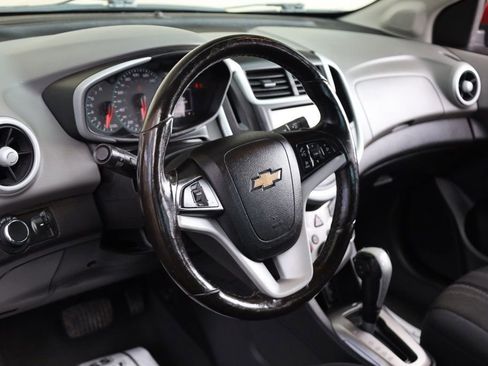 Used 2017 Chevrolet Sonic LT w/ Convenience Package image 14