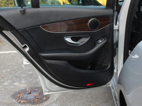 Used 2017 Mercedes-Benz C 300 4MATIC Sedan image 14