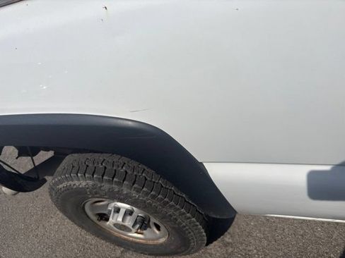 Used 2004 Chevrolet Silverado 2500 W/T w/ Skid Plate Package AWD/4WD image 12
