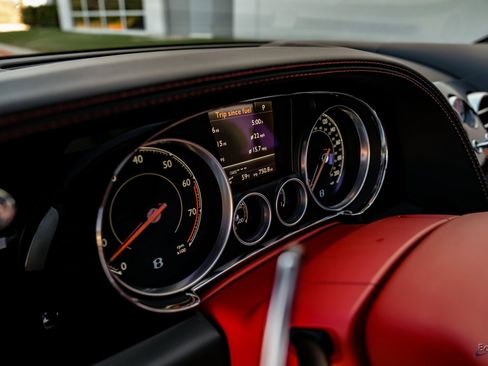 Used 2018 Bentley Flying Spur S V8 image 36