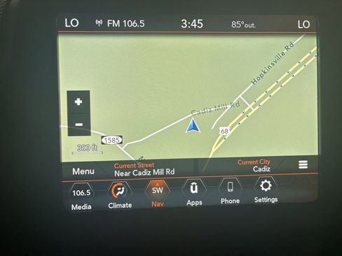 Used 2023 Jeep Renegade Latitude AWD/4WD image 27