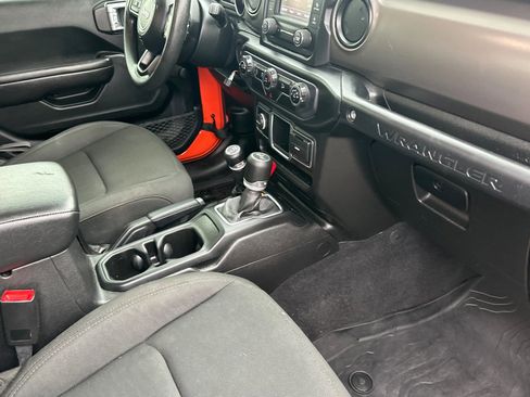Used 2020 Jeep Wrangler Sport image 16
