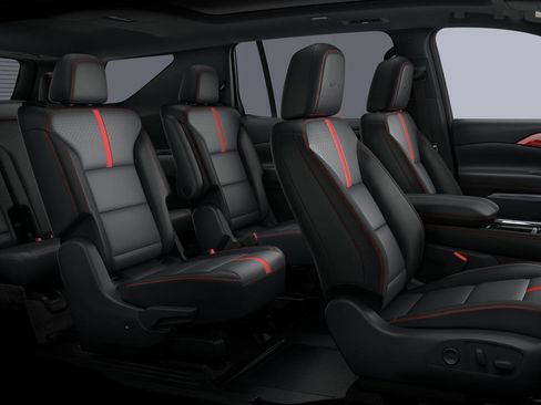 New 2026 Chevrolet Traverse RS w/ LPO, Floor Liner Package image 6