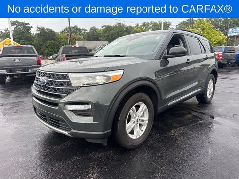 Used 2024 Ford Explorer XLT w/ Equipment Group 202A AWD/4WD image 2
