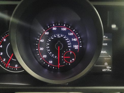 Used 2021 Hyundai Elantra SE image 23