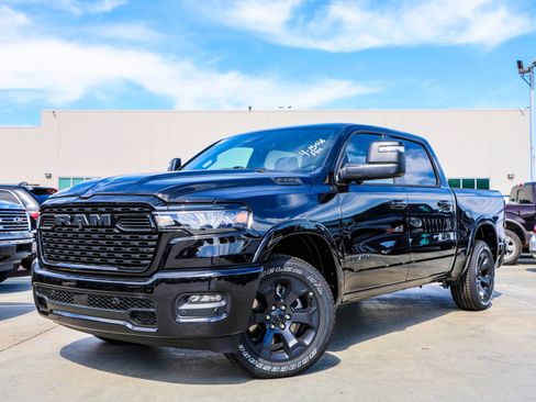 New 2026 RAM 1500 Big Horn AWD/4WD image 1