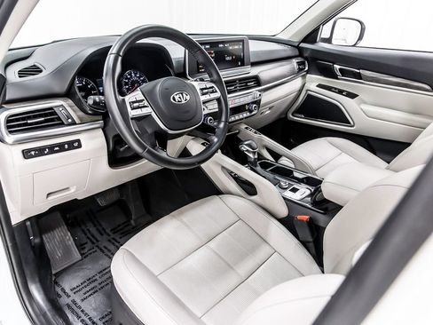 Used 2020 Kia Telluride EX w/ EX Premium Package FWD image 26