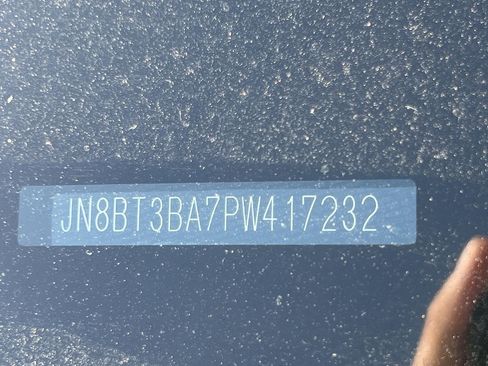 Used 2023 Nissan Rogue SV FWD image 11