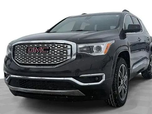 Used 2018 GMC Acadia Denali w/ Technology Package image 1