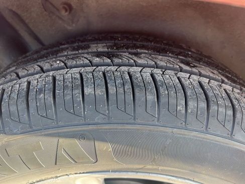 Used 2019 Toyota Sienna LE image 34