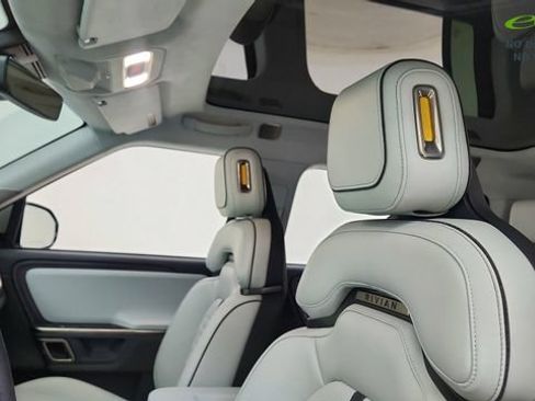 Used 2024 Rivian R1S Adventure AWD/4WD image 37