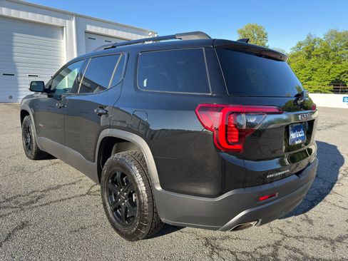 Used 2023 GMC Acadia AT4 w/ Technology Package AWD/4WD image 3