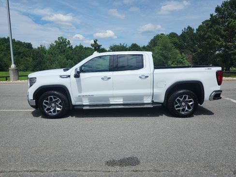 Certified 2024 GMC Sierra 1500 SLT w/ SLT Premium Plus Package AWD/4WD image 2