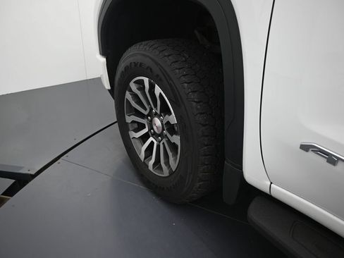 Used 2021 GMC Sierra 1500 AT4 w/ AT4 Premium Package AWD/4WD image 12