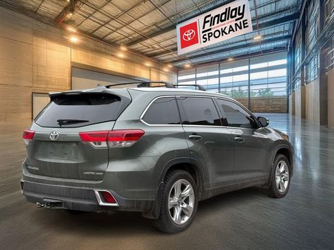 Used 2018 Toyota Highlander Limited image 4