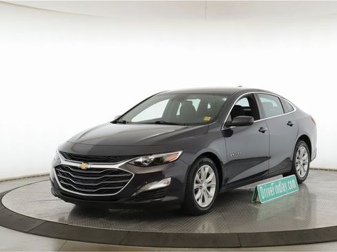 Used 2025 Chevrolet Malibu LT image 10