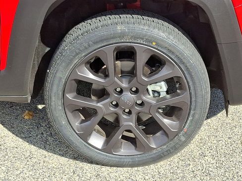 Used 2023 Jeep Renegade Latitude image 8