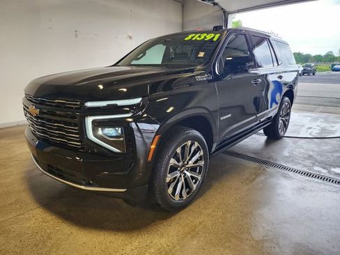 Certified 2025 Chevrolet Tahoe High Country AWD/4WD image 8