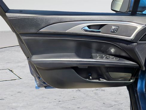 Used 2019 Lincoln MKZ Premiere FWD image 20