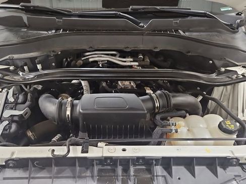 Used 2020 Ford Explorer Platinum w/ Premium Technology Package image 29