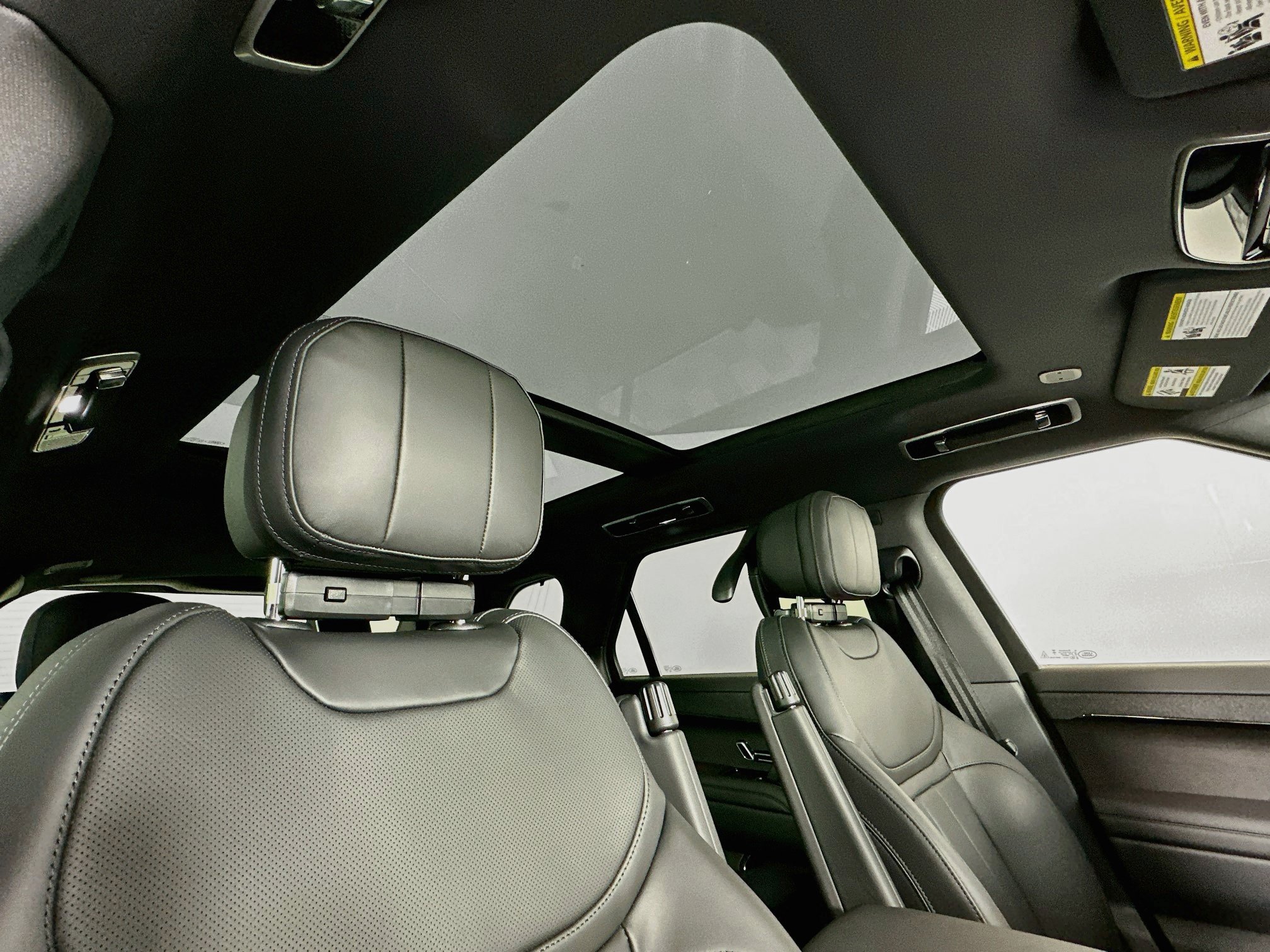 New 2027 Land Rover Range Rover Sport Dynamic SE AWD/4WD image 19