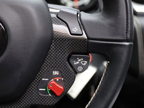 Used 2016 Ferrari California T image 82