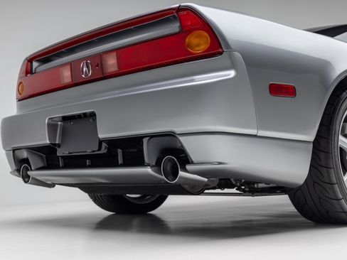 Used 2004 Acura NSX T image 9